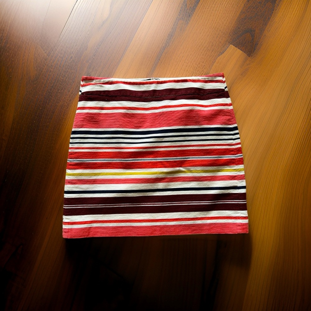 LOFT 6P Summery Striped Miniskirt